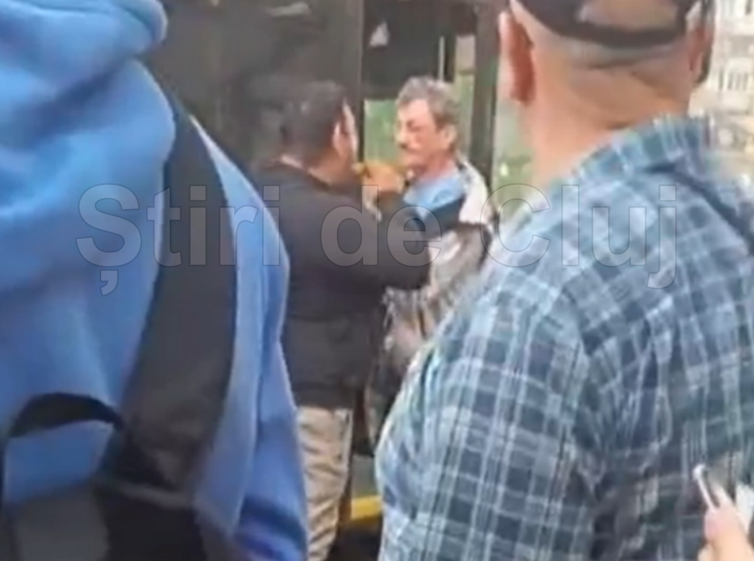 Incident violent în stația de autobuz din Mărăști, Cluj-Napoca