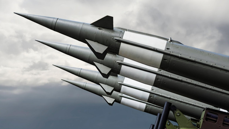 SUA explorează desfășurarea de arme nucleare în noi țări NATO, inclusiv Polonia și statele baltice